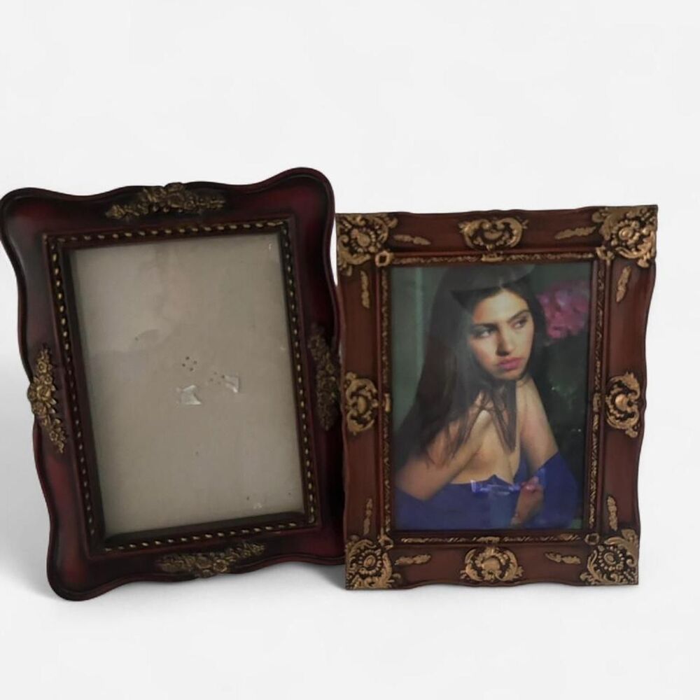 Set of 2 5x7 Vintage Wood Look with gold ornate details picture frames